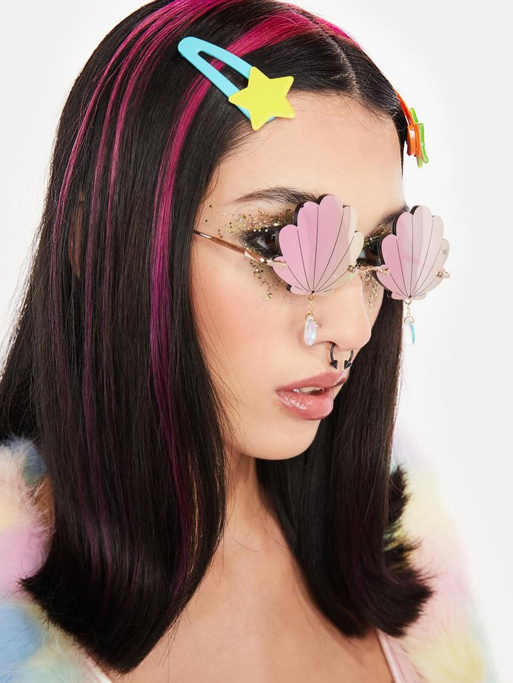 Dolls Kill Neptune Seashell Sunglasses - Picture 4 of 8